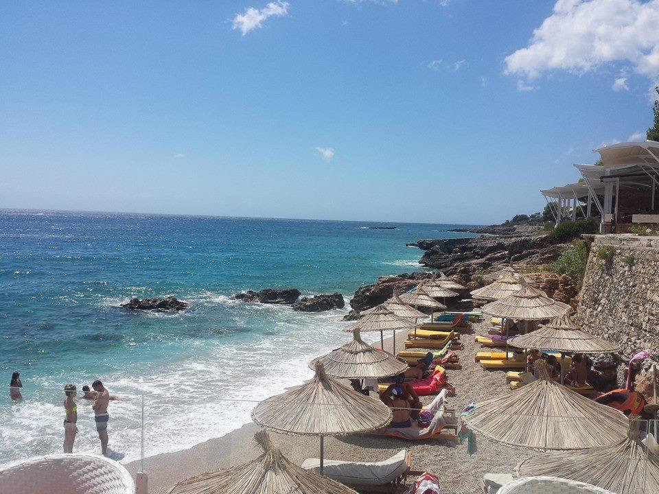 Guesthouse Riviera "Xh&M" Dhermi Luaran gambar
